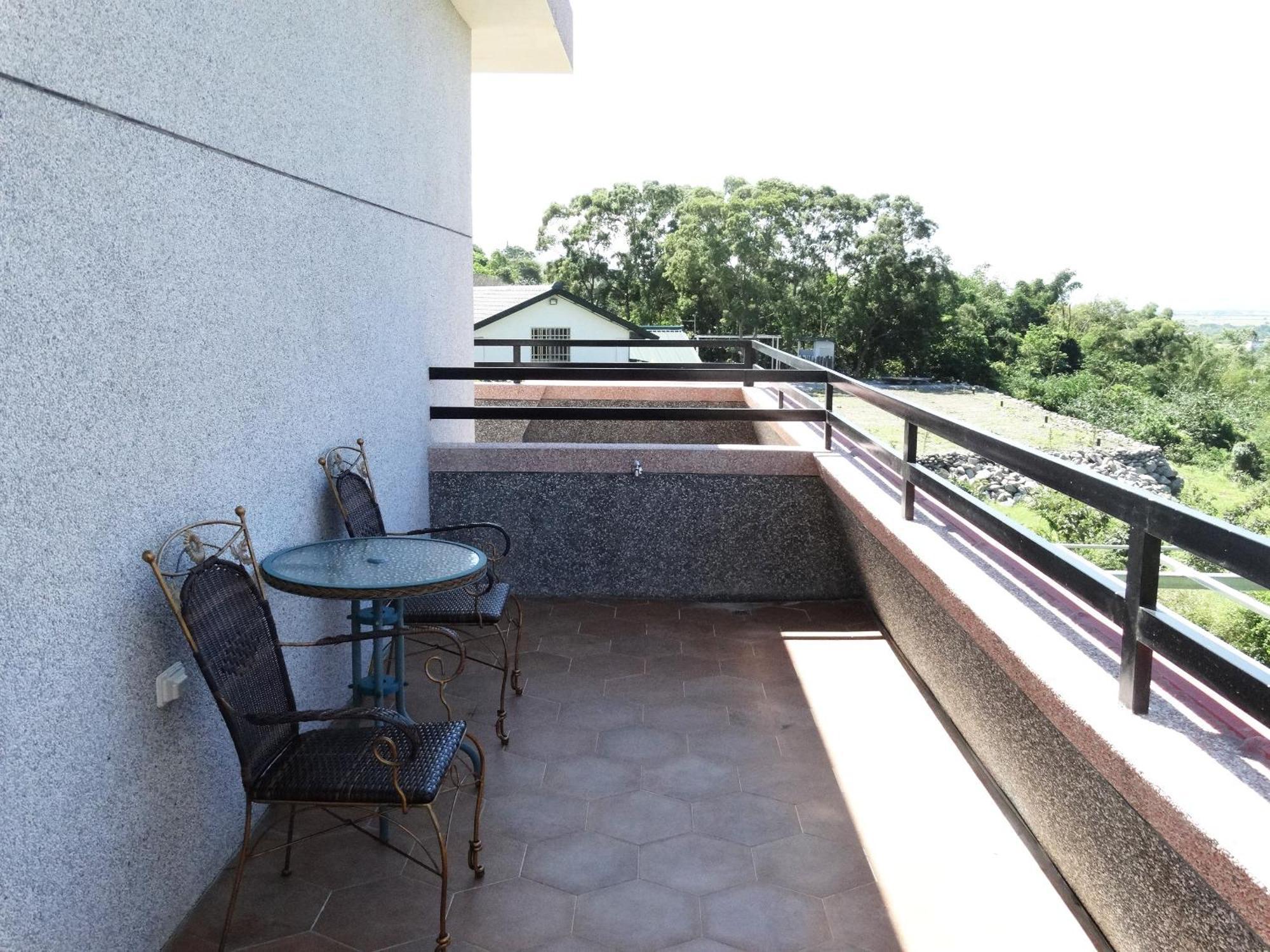 Ikegami Dapo Moutain Bed And Breakfast Chishang Exteriör bild